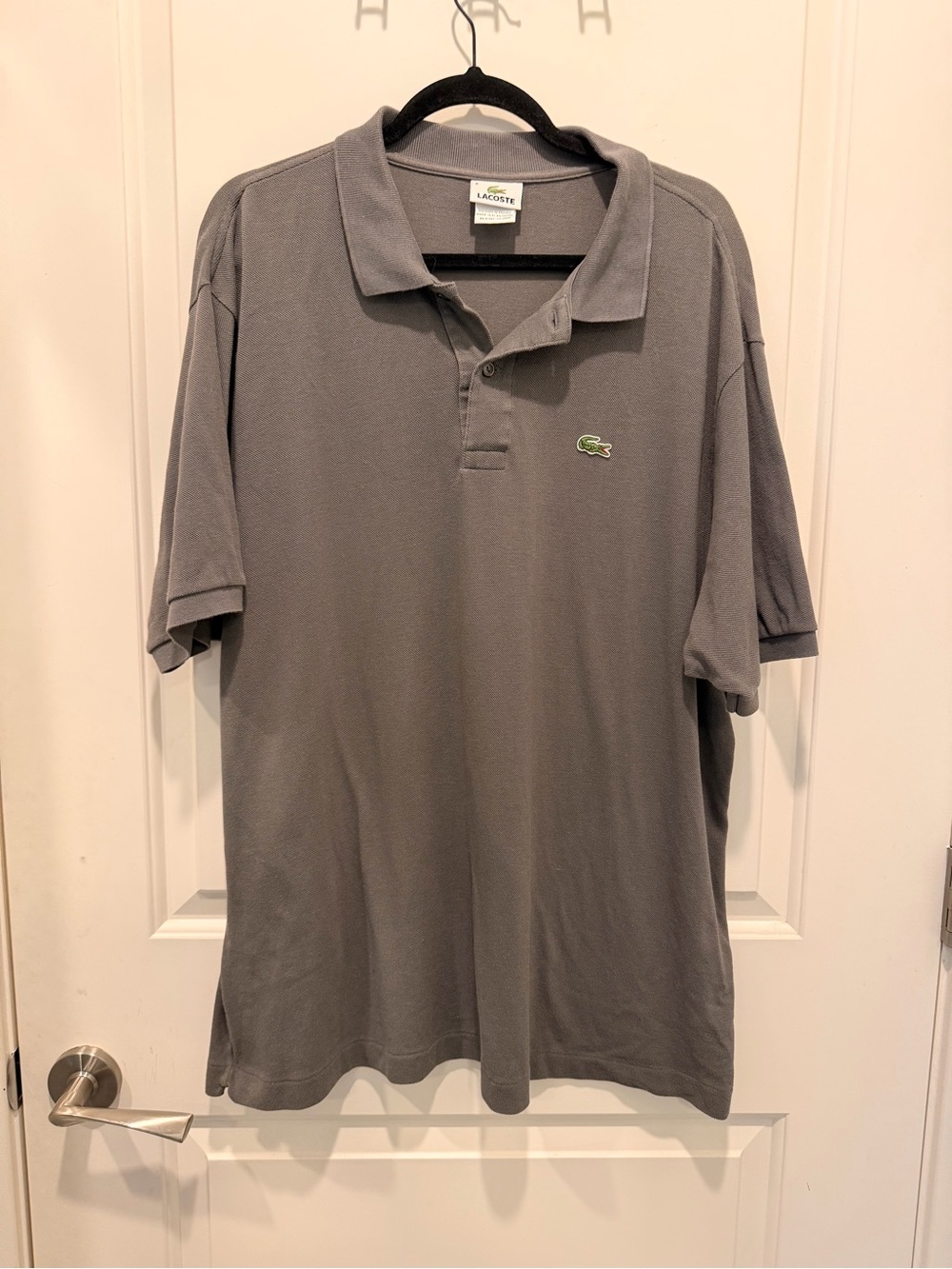 Lacoste Polo Shirt Size 8
Gray Cotton Short Sleeve
Pique Croc Logo